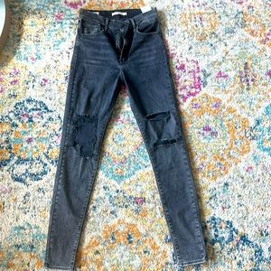 LEVIS Mile high skinny black jeans torn size 28